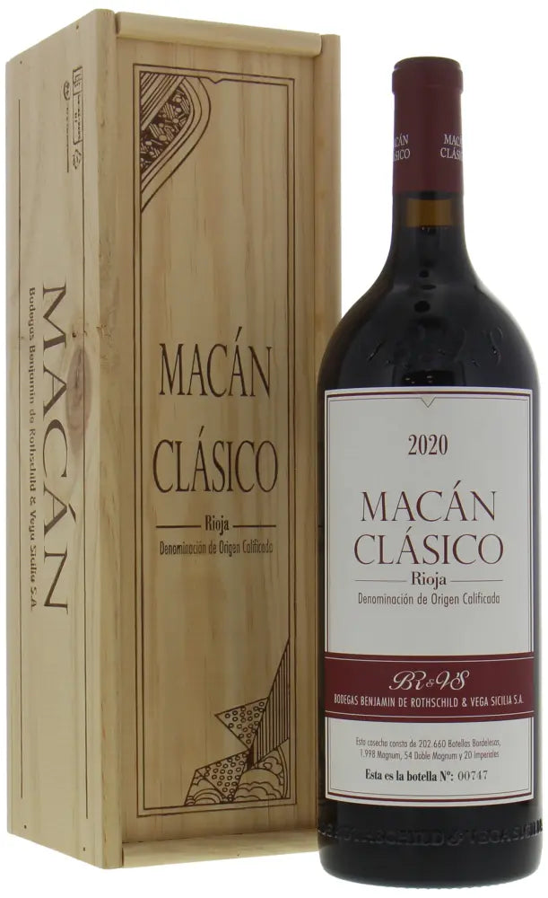 2020 | Macán | Clasico (Magnum) at CaskCartel.com