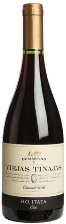 2016 | De Martino | Viejas Tinajas Cinsault at CaskCartel.com