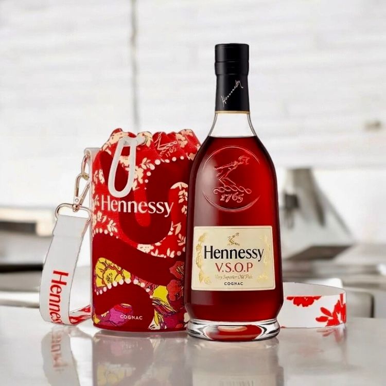 Hennessy VSOP 2025 Lunar New Year Bucket Bag Cognac | 700ML at CaskCartel.com 2