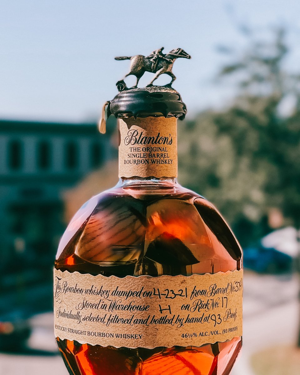 Blanton's Original Single Barrel Bourbon Whiskey at CaskCartel.com 3