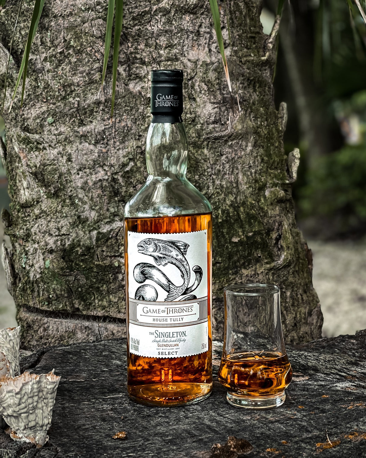 GAME OF THRONES | House Tully Singleton of Glendullan Select Limited Edition - CaskCartel.com 2