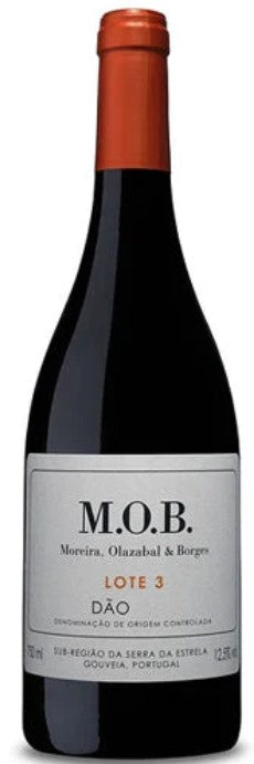 2017 | Moreira Olazabal & Borges | M.O.B Lote 3 Tinto at CaskCartel.com