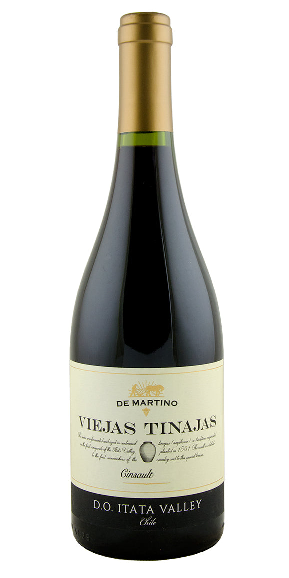 2019 | De Martino | Viejas Tinajas Cinsault at CaskCartel.com