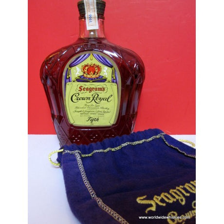 (RECOMMENDED) Crown Royal Fine de Luxe 1966 Canadian Whisky