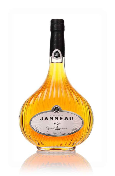 Janneau VS | 700ML at CaskCartel.com