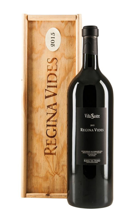 2015 | Vina Sastre | Regina Vides (Double Magnum) at CaskCartel.com