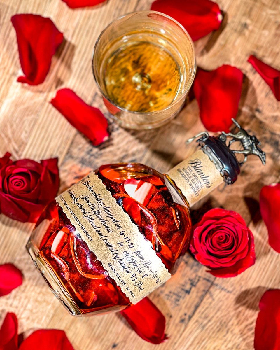 Blanton's Original Single Barrel Bourbon Whiskey at CaskCartel.com 7