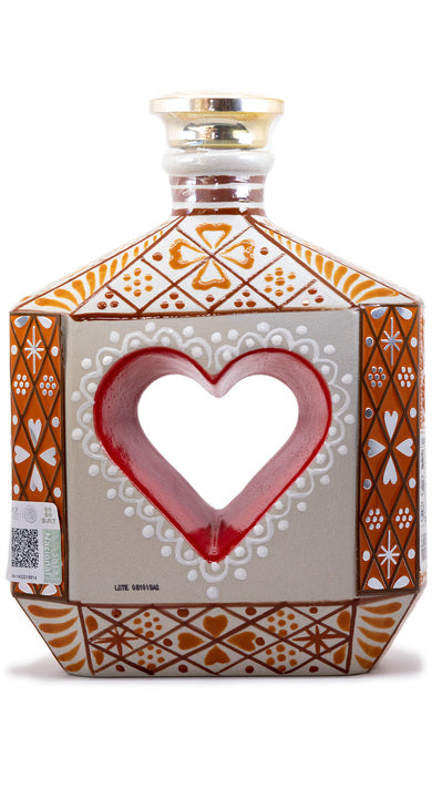 Riqueza Cultural Rubi Corazon Ceramica Anejo (Heart Bottle) Tequila